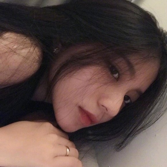 文艺最潮洒脱阳光女生头像