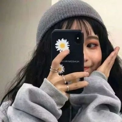 微信阳光女神长发女生头像