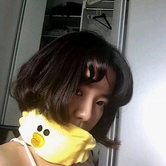 文艺最潮洒脱阳光女生头像