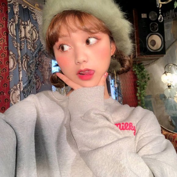 文艺清纯性感微信女生头像