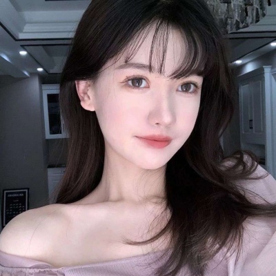 微信阳光女神长发女生头像