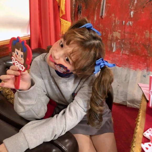 文艺清纯性感微信女生头像