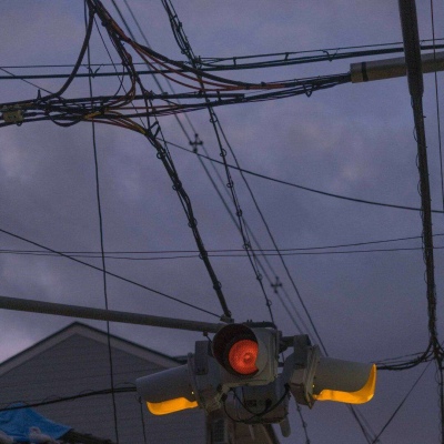 暗色系街景唯美背景图