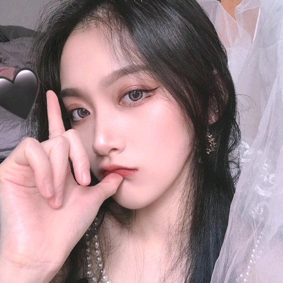 文艺最潮洒脱阳光女生头像