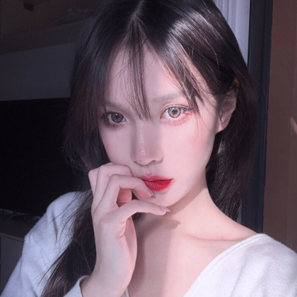 微信好看文艺阳光女生头像