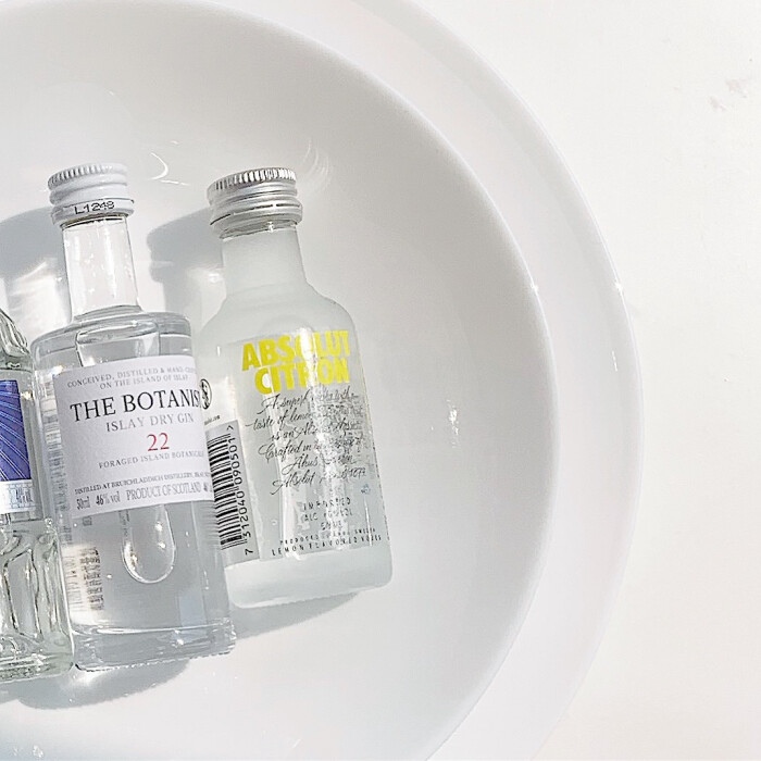 ins简洁微信朋友圈配图