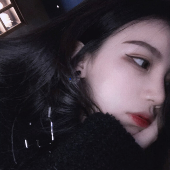 微信好看文艺阳光女生头像