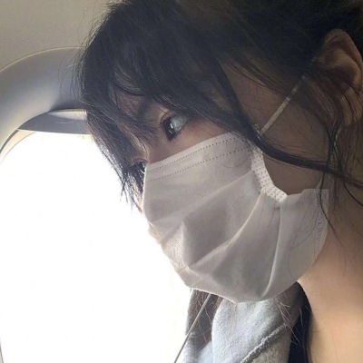 小清新短发可爱另类女生头像