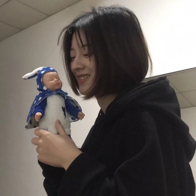 小清新短发可爱另类女生头像