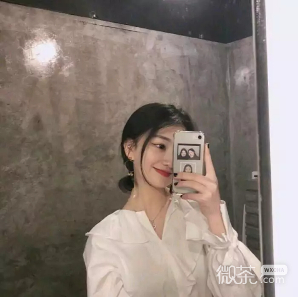 微信成熟清新女生头像