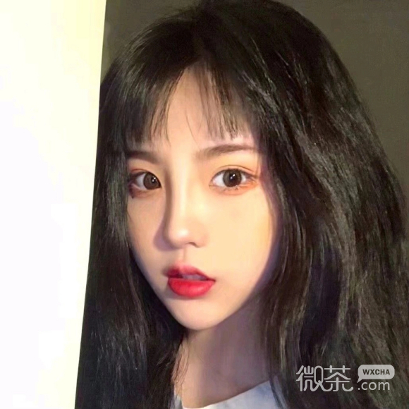 微信成熟清新女生头像