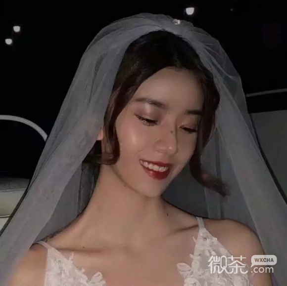 微信成熟清新女生头像