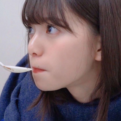 小清新短发可爱另类女生头像