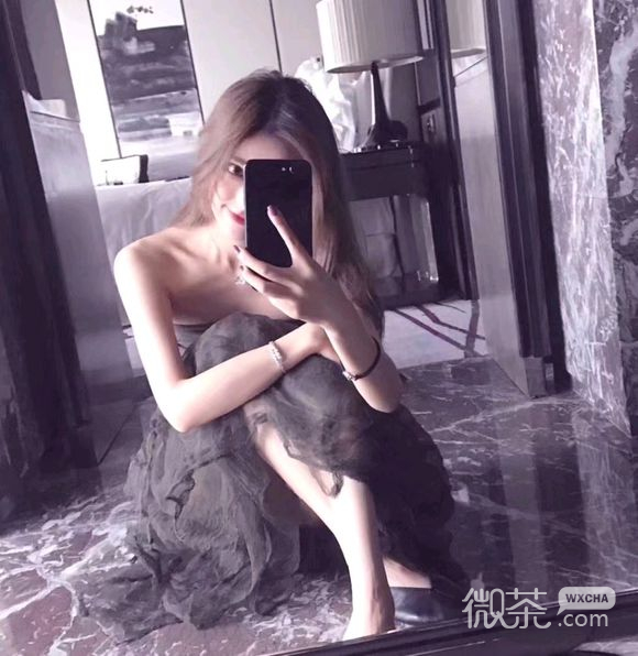微信时尚御姐女生头像