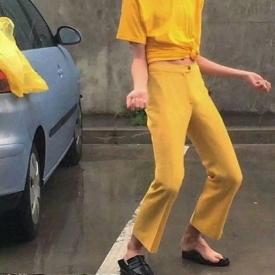 黄色唯美意境小清新背景图