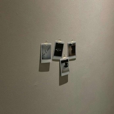 简约高冷黑色系成熟时尚背景图