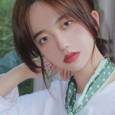 气质时尚小清新干净真人精致女头