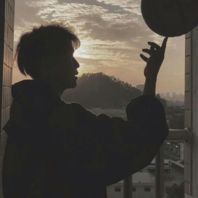 伤感颓废深沉男生头像