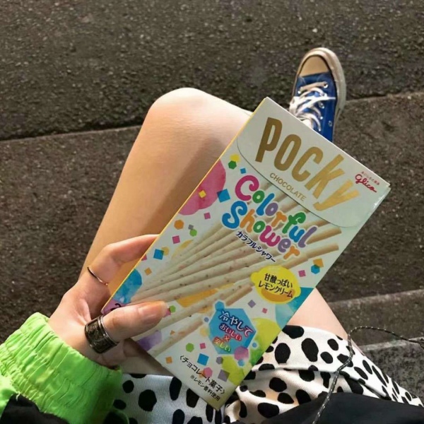 梦幻ins风充满个性背景图