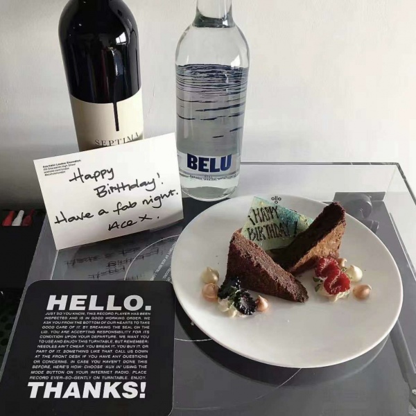 梦幻ins风充满个性背景图