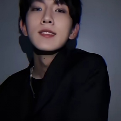 抖音不心动男生自截头像