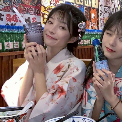 搞怪可爱闺蜜女生头像