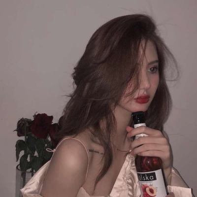 伤感时尚意境文艺性感女生头像