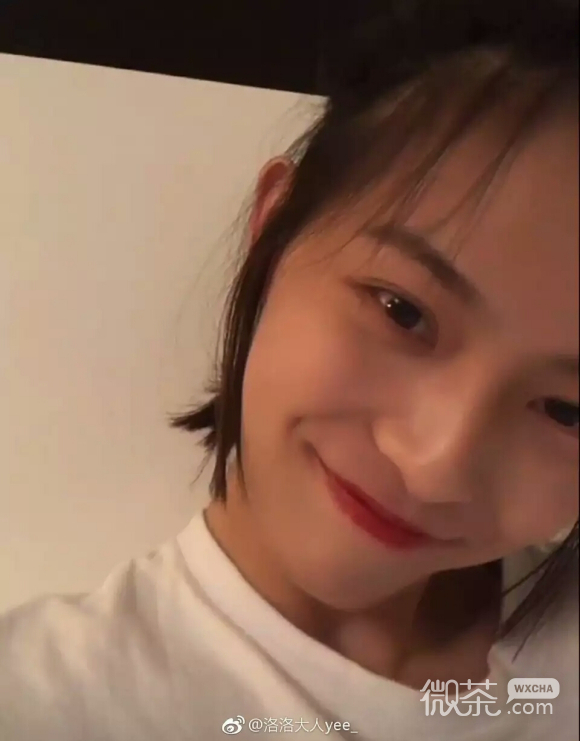 最潮冷酷迷人微信女生头像