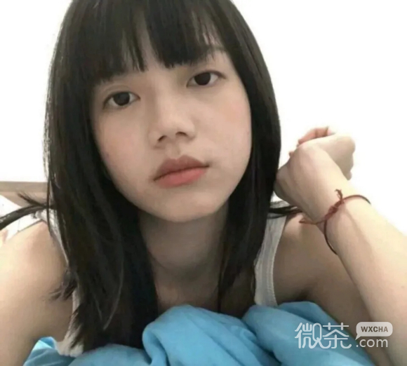 最潮干练佛系微信女生头像