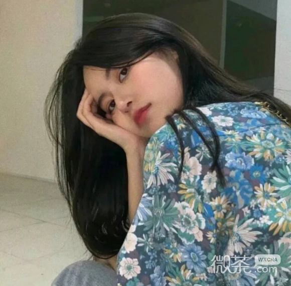 最潮干练佛系微信女生头像