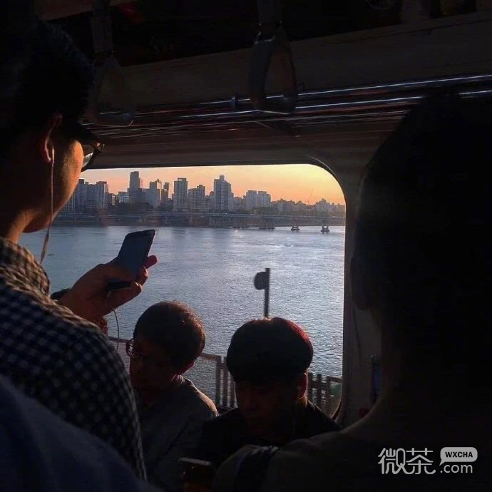微信唯美城市街景朋友圈配图