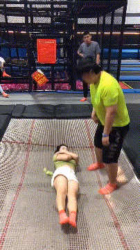 无翼鸟之绝对双刃动态图