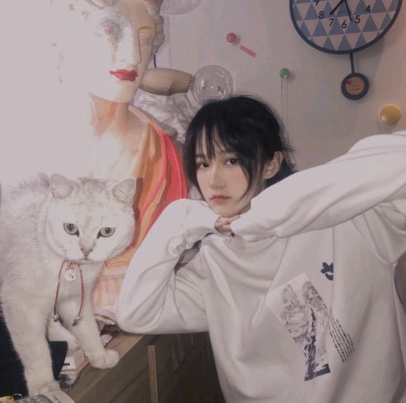 微信洒脱网红最潮女生头像