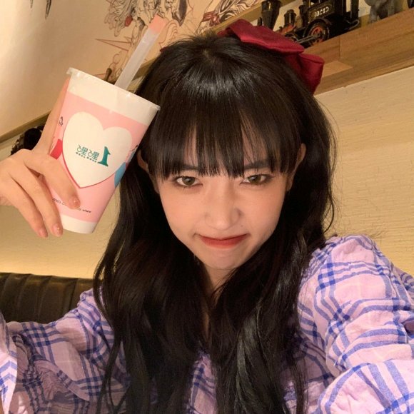 微信洒脱网红最潮女生头像