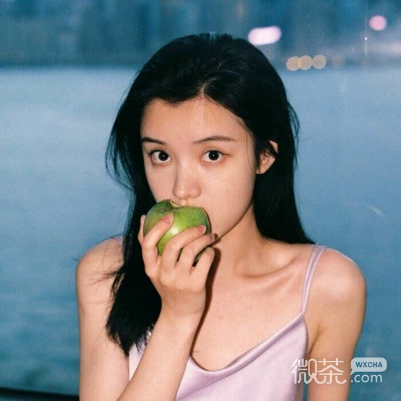 微信最潮清新女生头像