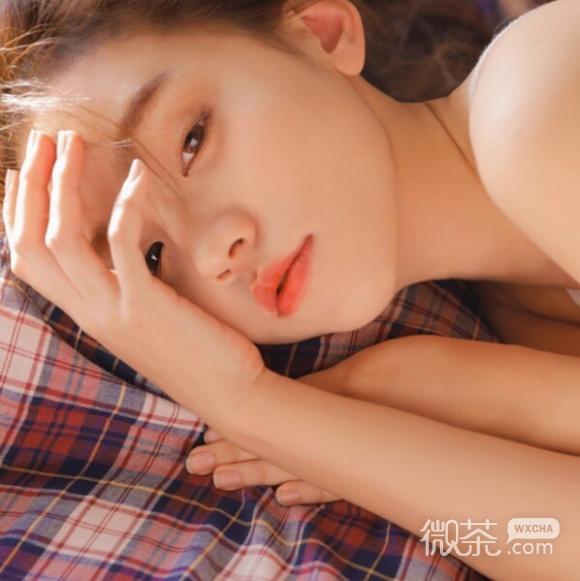 微信阳光干练佛系女生头像