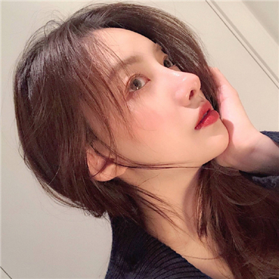 微信酷拽御姐女生头像