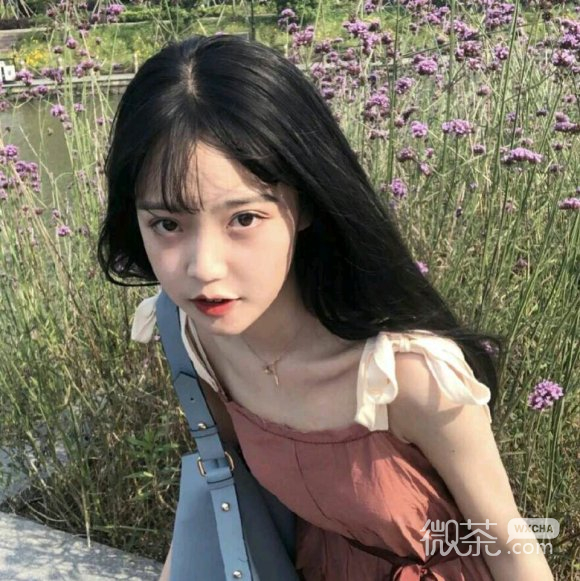 微信成熟性感网红女生头像