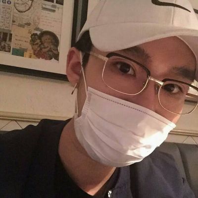 高冷个性男生微信头像