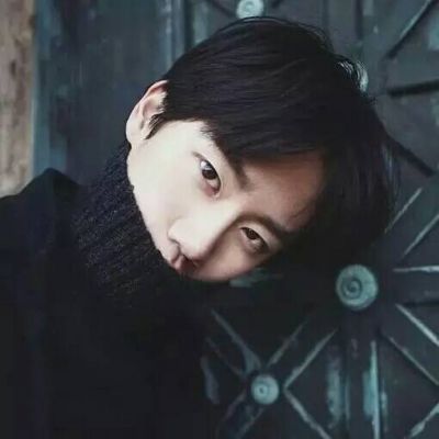 高冷个性男生微信头像
