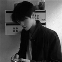黑白酷帅的男生微信头像