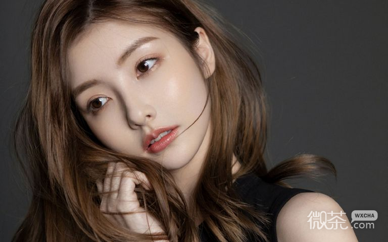 五官长得标志的女生微信头像