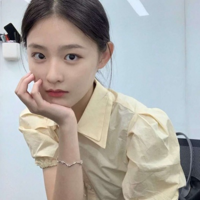 成熟个性酷酷的女生微信头像