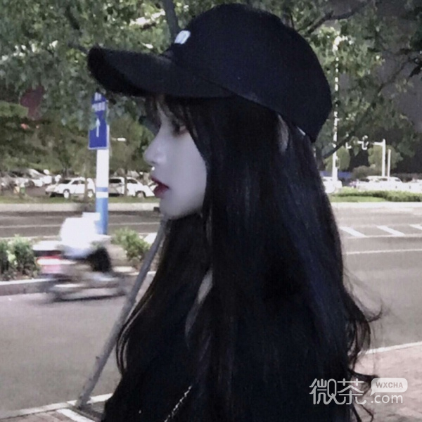 高冷御姐风女生微信头像