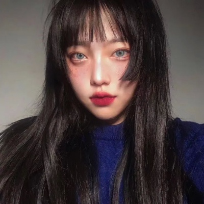 成熟个性酷酷的女生微信头像