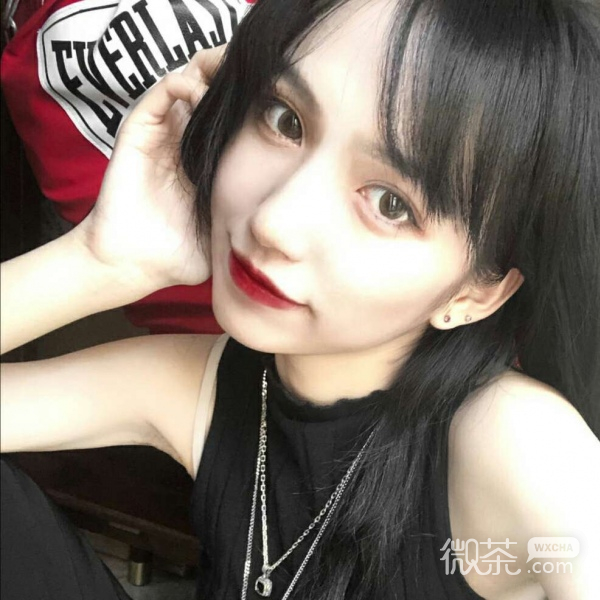 高冷御姐风女生微信头像