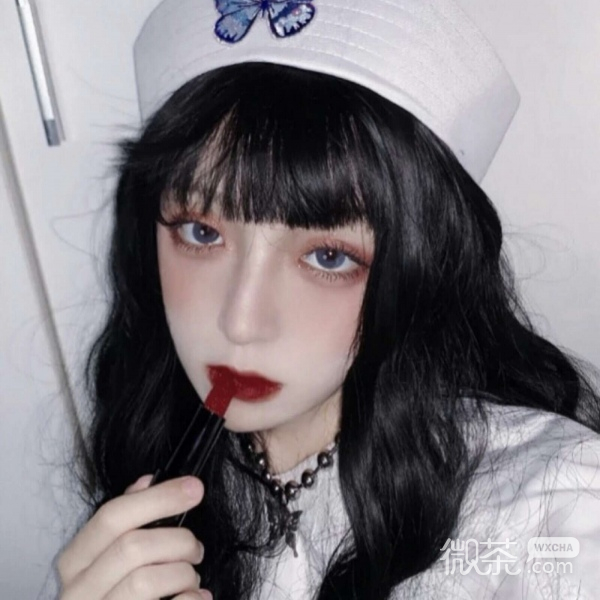 高冷御姐风女生微信头像