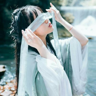 古风头像女生冷艳霸气微信头像