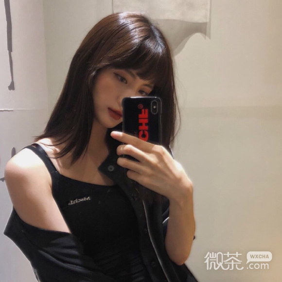 微信洒脱最潮深沉女生头像