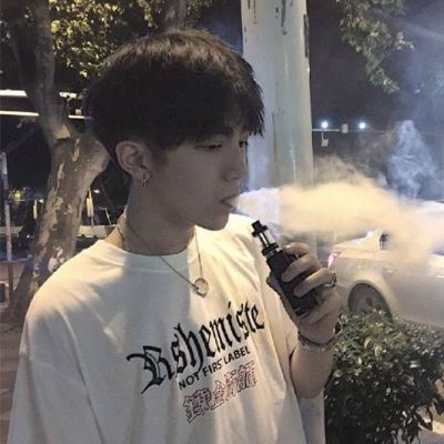 酷酷的帅气男生微信头像